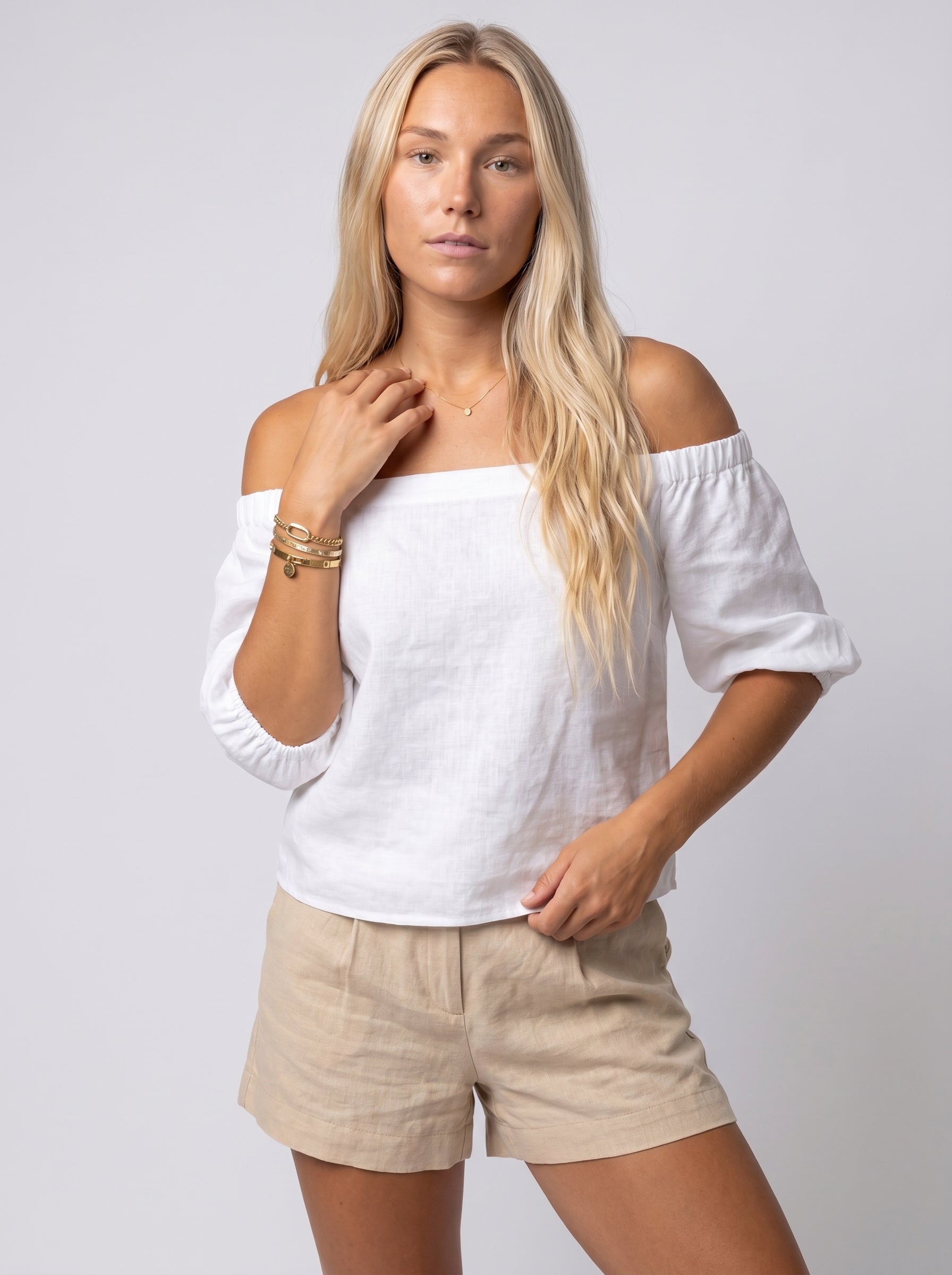 Velora Diamond Gold Bracelet — front